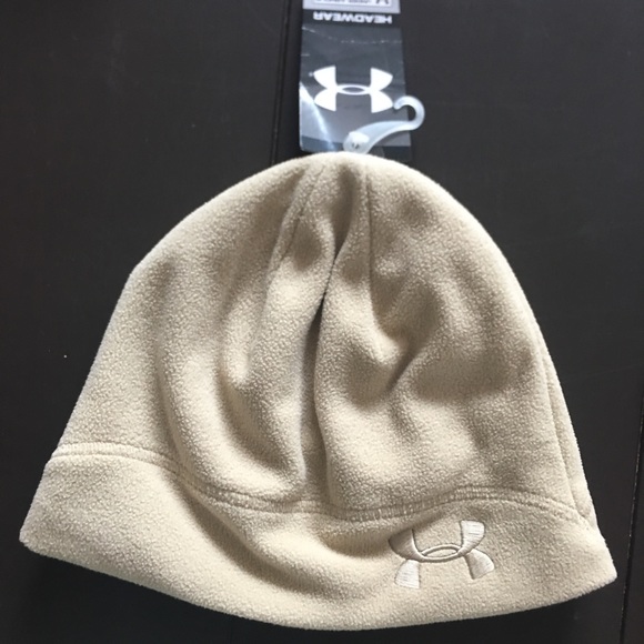 Under Armour Other - NWT Under Armour fleece beanie